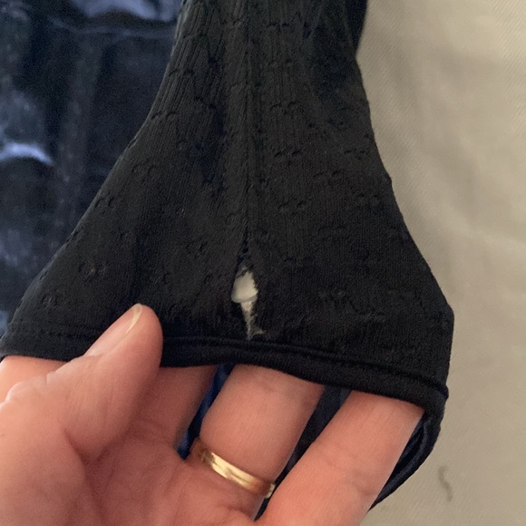 Intimates Pennington Woman’s Black Corset - Picture 3 of 10